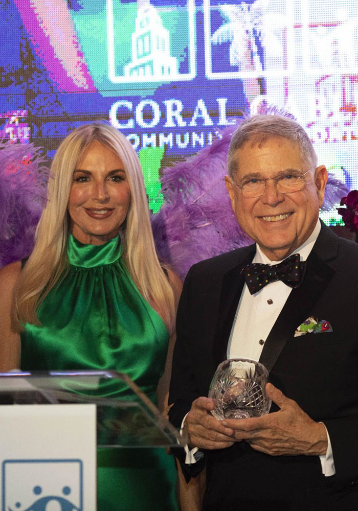 Sissy de Maria Koehne and Legacy Award Honoree Alberto Ibargüen, President of Knight Foundation