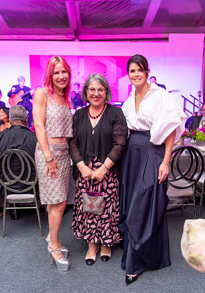 Alexa Wolman, Daniella Levine Cava, & Darlene Pérez - Photo WorldRedEye.com