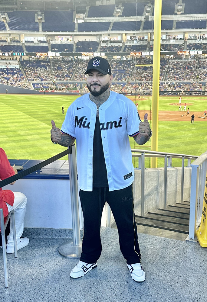 Cuban singer El Chacal at the Miami Marlins game in LoanDepot Park